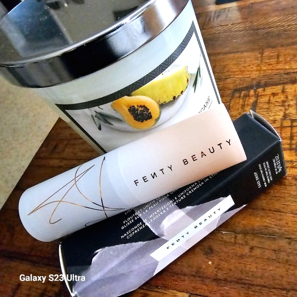 FENTY BEAUTY Eaze stick